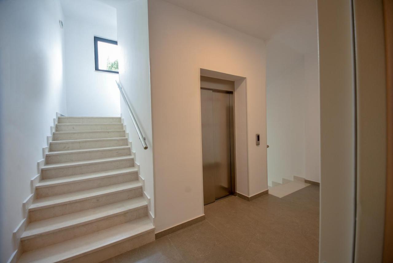 Pine 1 Apartment In The Center Trebinje Exteriör bild