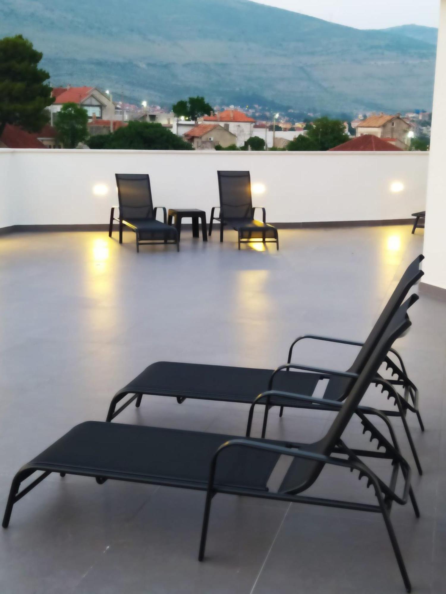 Pine 1 Apartment In The Center Trebinje Exteriör bild